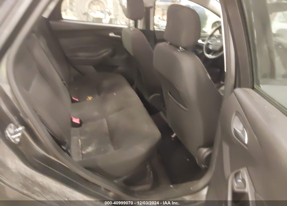 2017 FORD FOCUS SE VIN: 1FADP3F2XHL283675