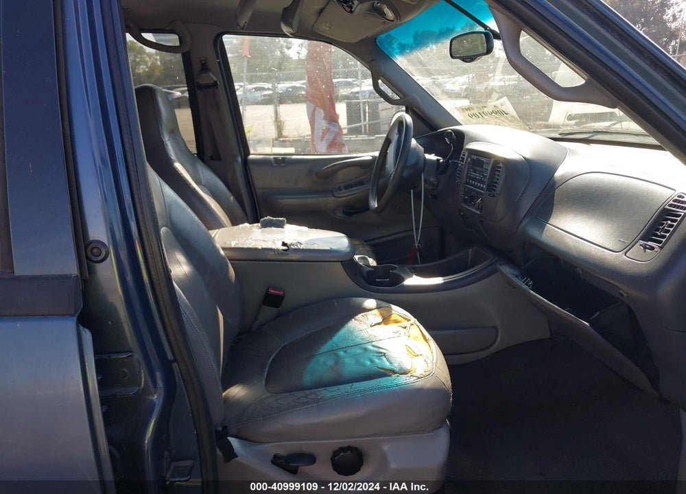 2001 FORD EXPEDITION XLT VIN: 1FMRU15W01LA36653