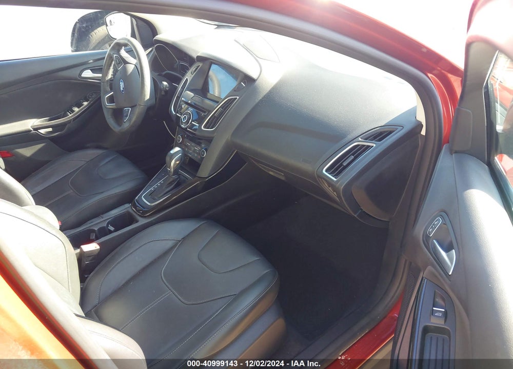 2018 FORD FOCUS TITANIUM VIN: 1FADP3N2XJL289872