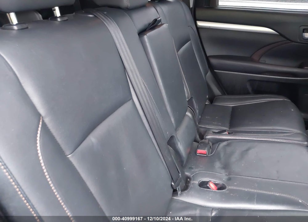 2015 TOYOTA HIGHLANDER XLE V6 VIN: 5TDJKRFH1FS193958