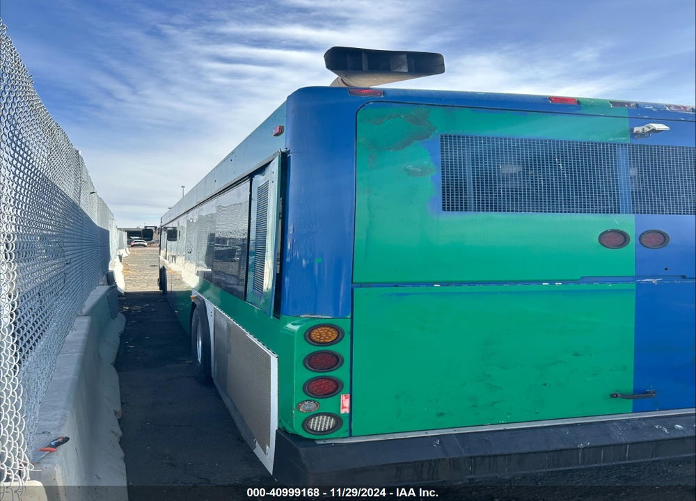 2007 GILLIG TRANSIT BUS LOW VIN: 15GGD271271078807