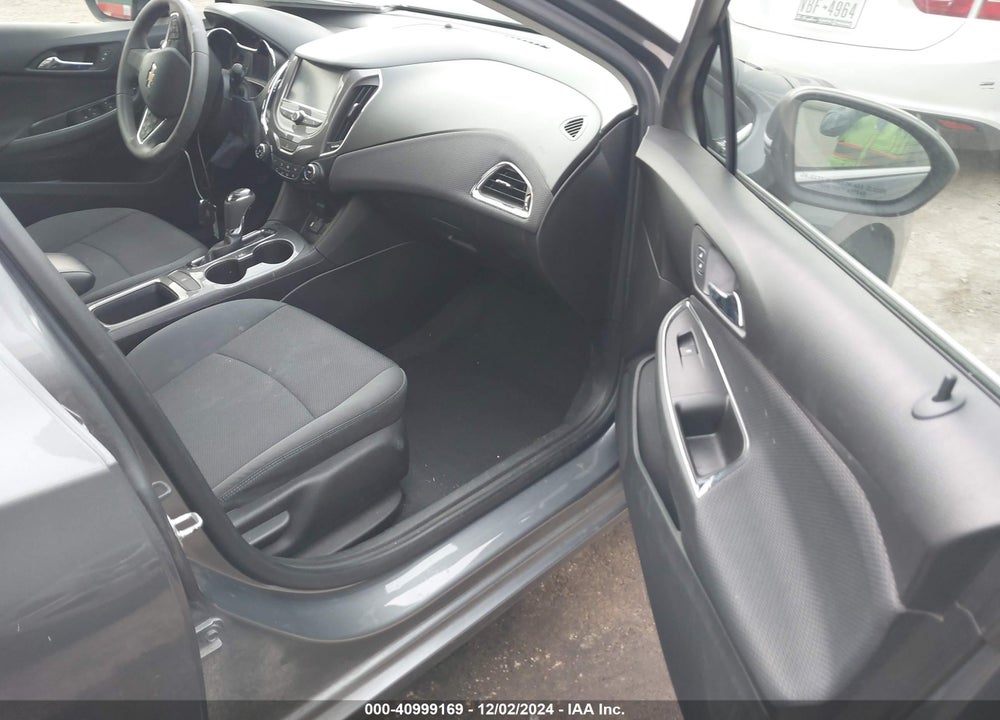 2018 CHEVROLET CRUZE LT AUTO VIN: 1G1BE5SM5J7231341