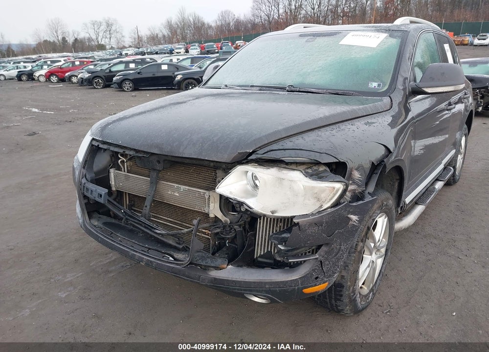 2010 VOLKSWAGEN TOUAREG V6 TDI VIN: WVGFK7A97AD002490