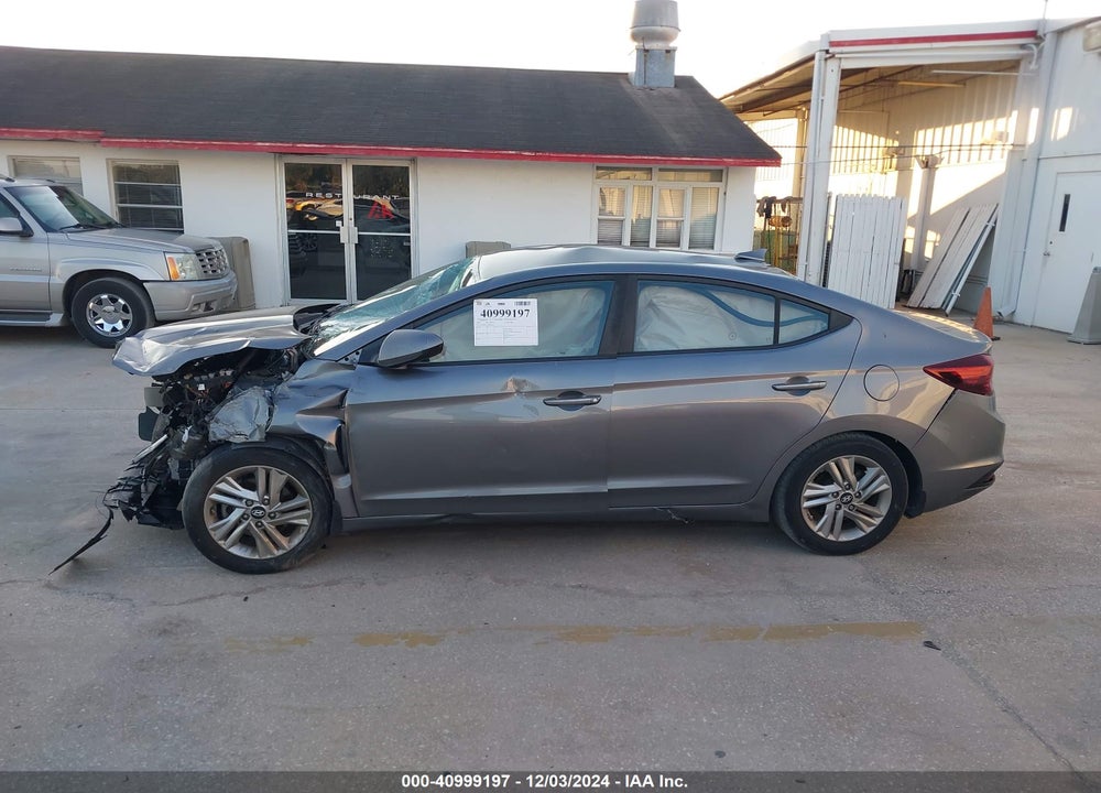 2019 HYUNDAI ELANTRA VIN: 5NPD84LF7KH443625