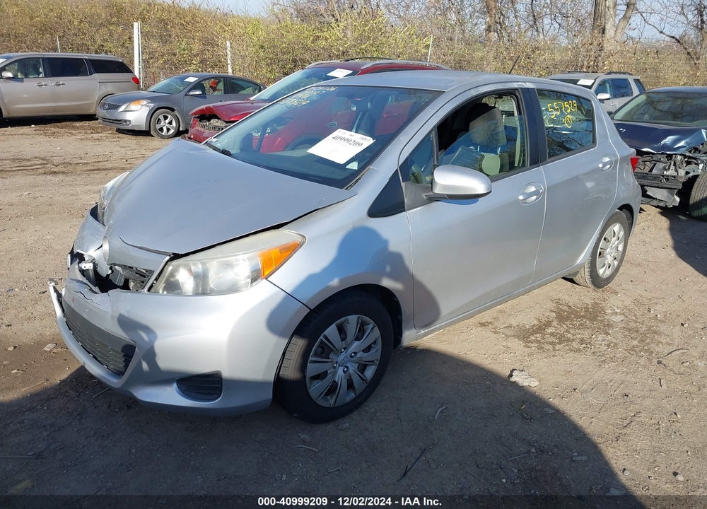 2013 TOYOTA YARIS LE VIN: JTDKTUD37DD557529