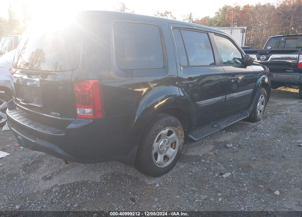 2015 HONDA PILOT LX VIN: 5FNYF4H25FB069856