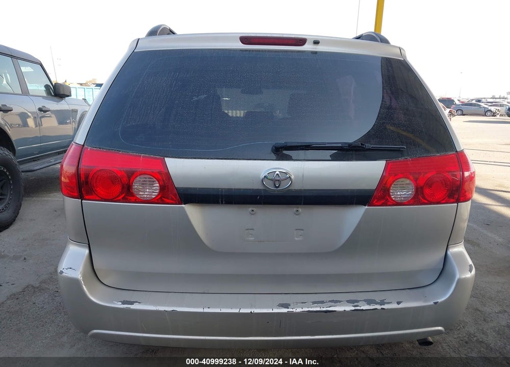 2010 TOYOTA SIENNA CE VIN: 5TDKK4CC0AS305013