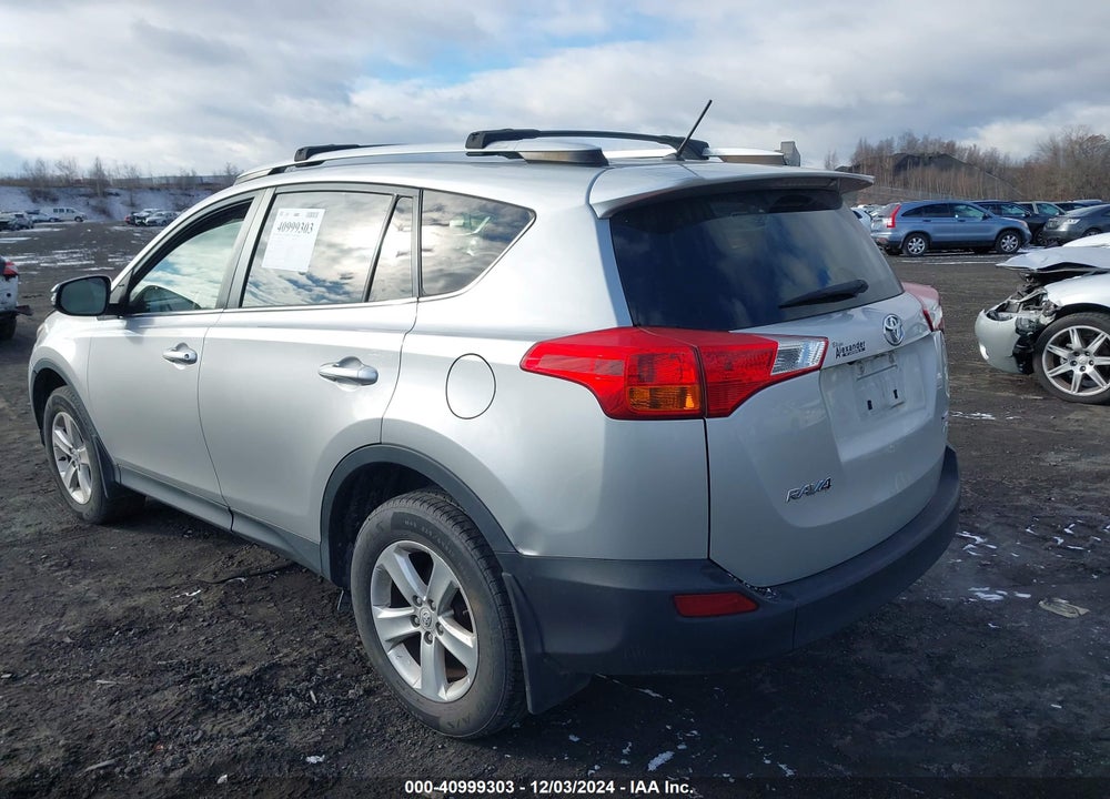 2013 TOYOTA RAV4 XLE VIN: JTMRFREV9DD007932