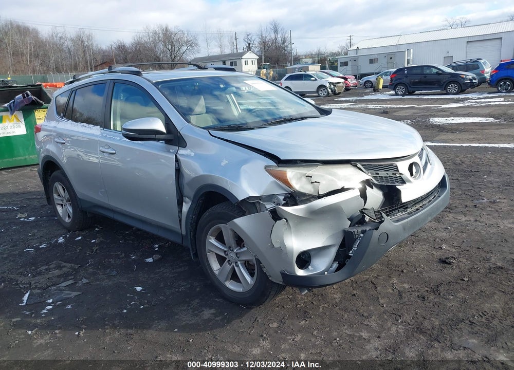 2013 TOYOTA RAV4 XLE VIN: JTMRFREV9DD007932