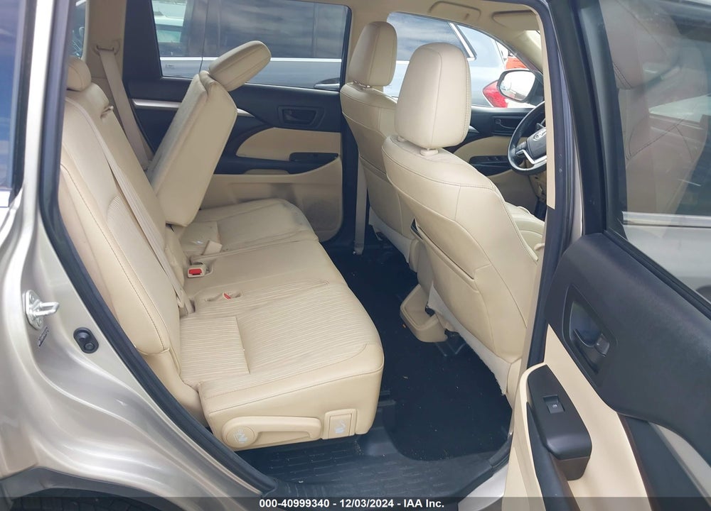 2014 TOYOTA HIGHLANDER LE PLUS V6 VIN: 5TDZKRFH4ES021344
