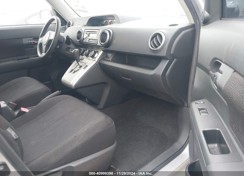 2010 SCION XB VIN: JTLZE4FE3A1115713