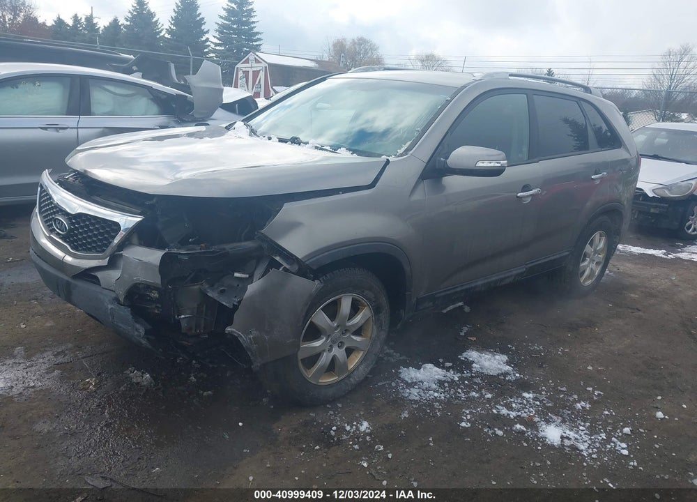 2012 KIA SORENTO LX VIN: 5XYKT3A63CG286588