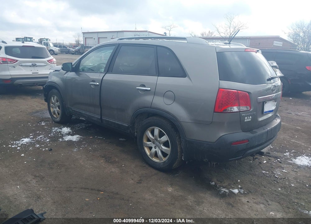2012 KIA SORENTO LX VIN: 5XYKT3A63CG286588
