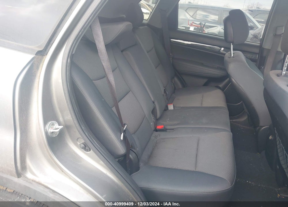 2012 KIA SORENTO LX VIN: 5XYKT3A63CG286588