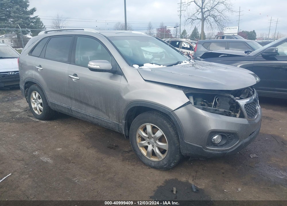 2012 KIA SORENTO LX VIN: 5XYKT3A63CG286588