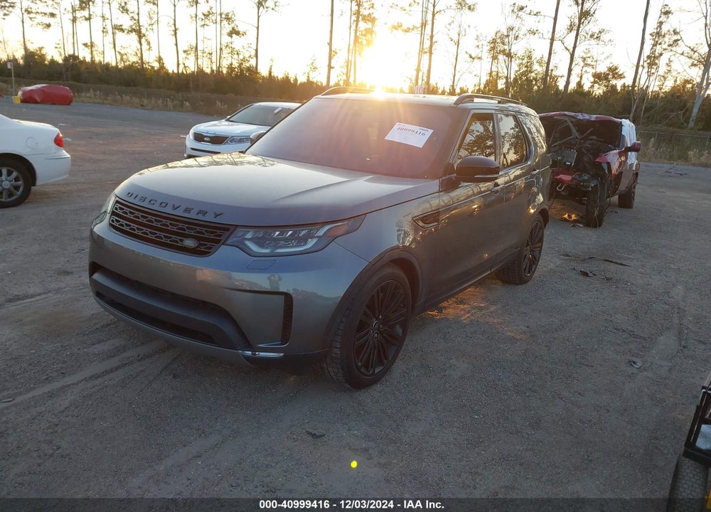 2018 LAND ROVER DISCOVERY HSE LUXURY VIN: SALRT2RV4JA067410