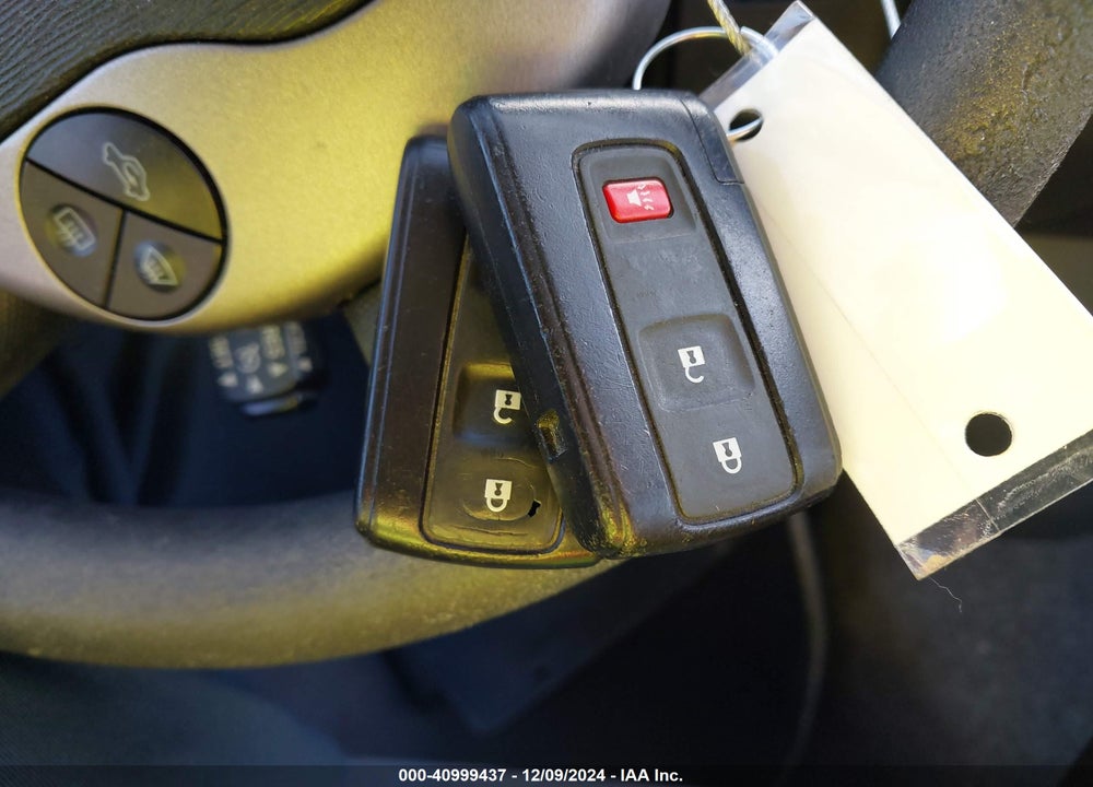 2007 TOYOTA PRIUS VIN: JTDKB20UX73210907