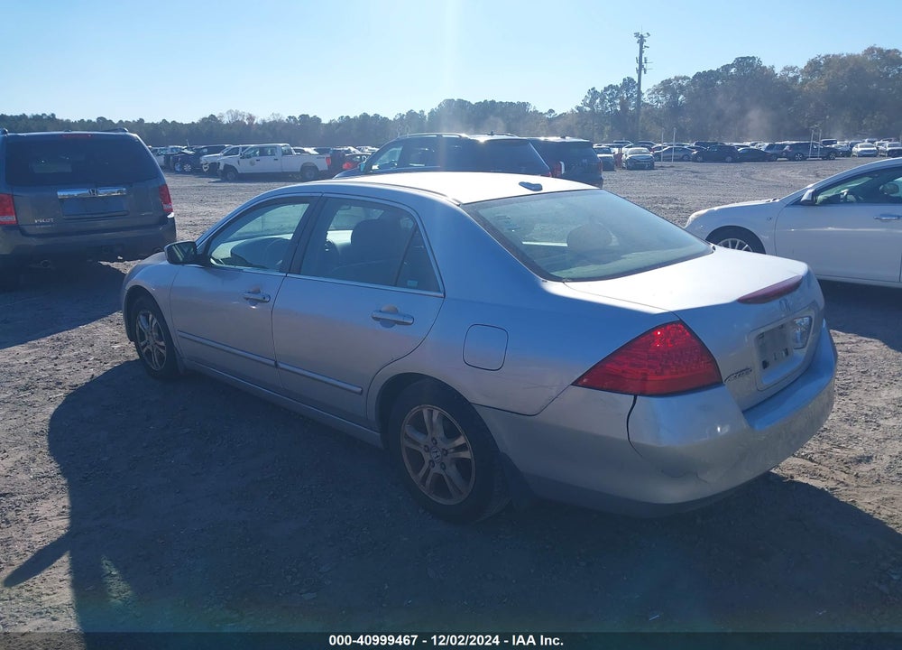 2007 HONDA ACCORD VIN: 1HGCM56727A051119