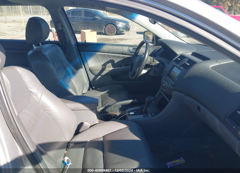 2007 HONDA ACCORD VIN: 1HGCM56727A051119