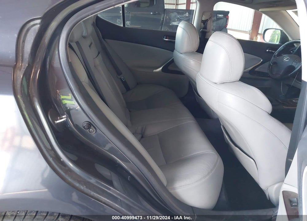 2007 LEXUS IS 250 VIN: JTHBK262472058004