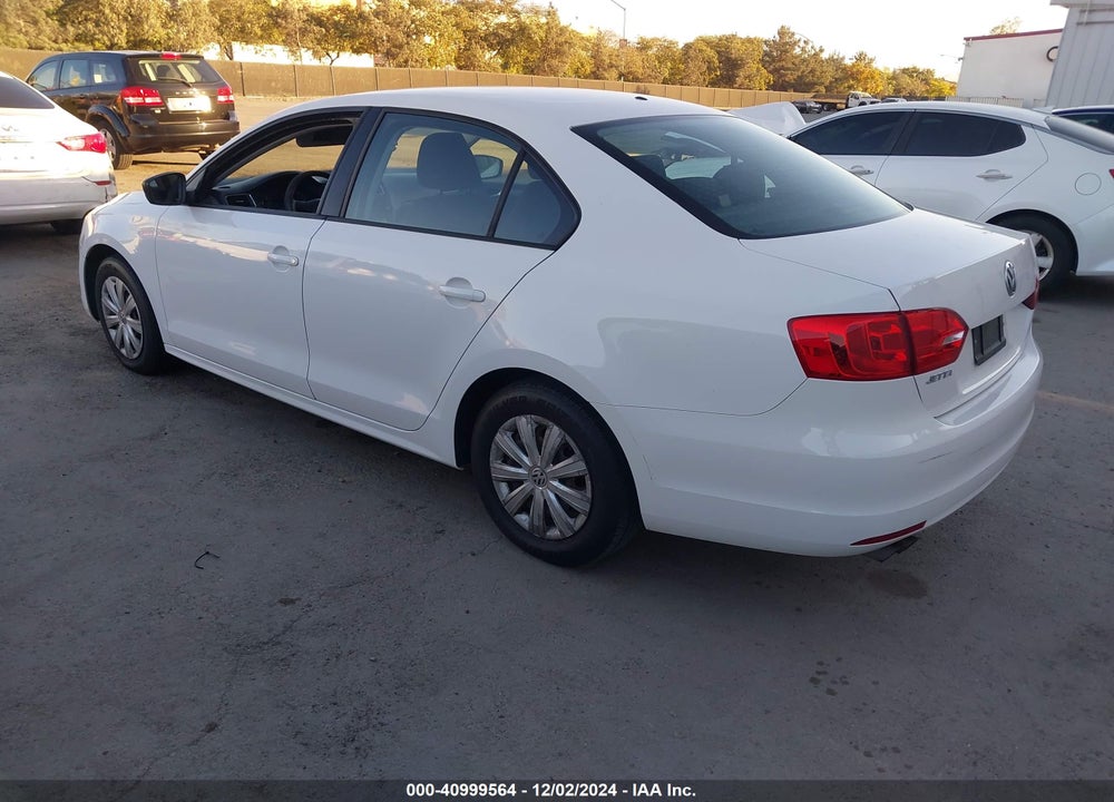 2013 VOLKSWAGEN JETTA 2.0L S VIN: 3VW2K7AJ0DM371386