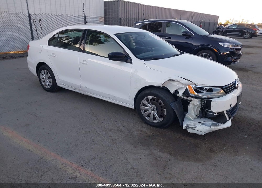 2013 VOLKSWAGEN JETTA 2.0L S VIN: 3VW2K7AJ0DM371386
