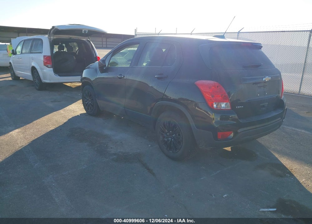 2018 CHEVROLET TRAX LS VIN: 3GNCJKSB6JL349650