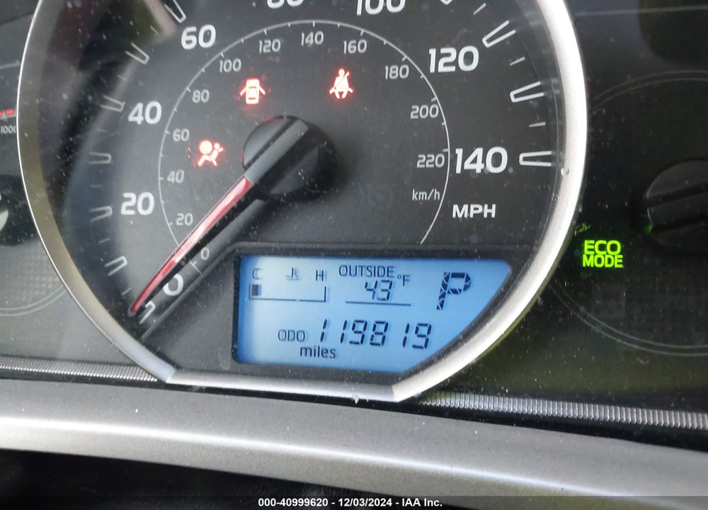 2015 TOYOTA RAV4 XLE VIN: 2T3RFREV5FW325049