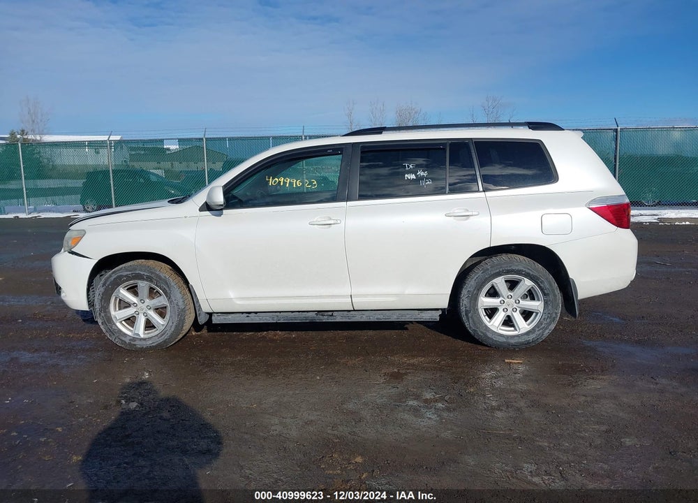 2010 TOYOTA HIGHLANDER SE V6 VIN: 5TDJK3EH2AS029643