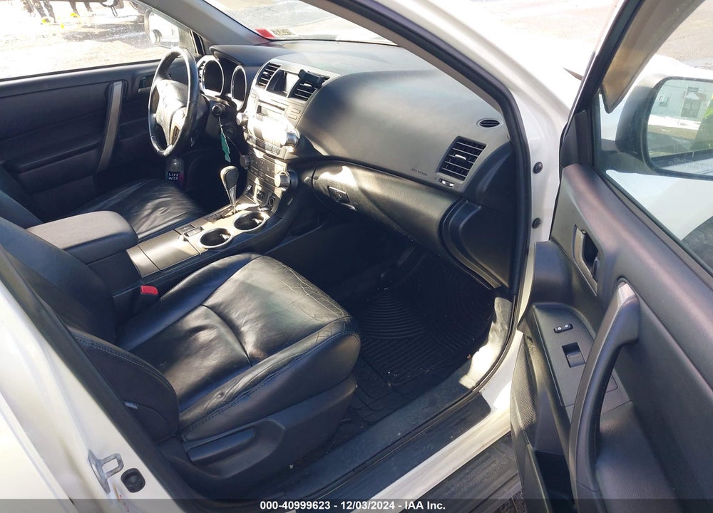 2010 TOYOTA HIGHLANDER SE V6 VIN: 5TDJK3EH2AS029643