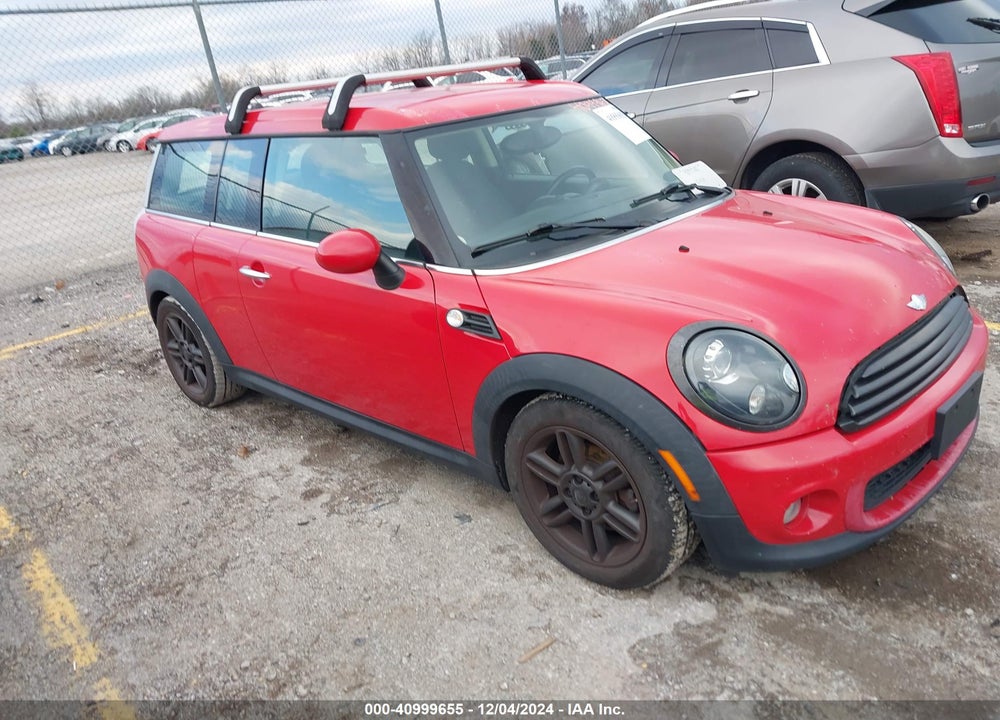2011 MINI COOPER CLUBMAN VIN: WMWZF3C50BTX82443
