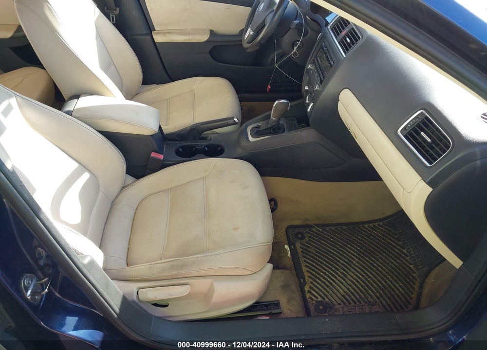 2012 VOLKSWAGEN JETTA 2.5L SE VIN: 3VWDX7AJ1CM061904