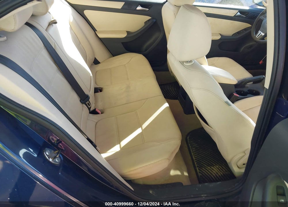 2012 VOLKSWAGEN JETTA 2.5L SE VIN: 3VWDX7AJ1CM061904