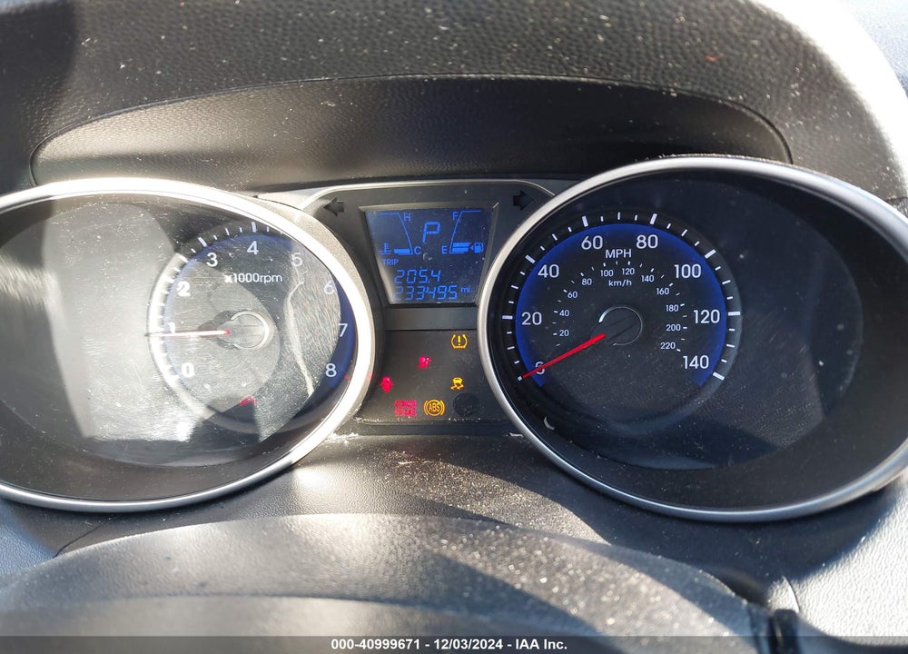 2011 HYUNDAI TUCSON LIMITED VIN: KM8JU3AC8BU146351