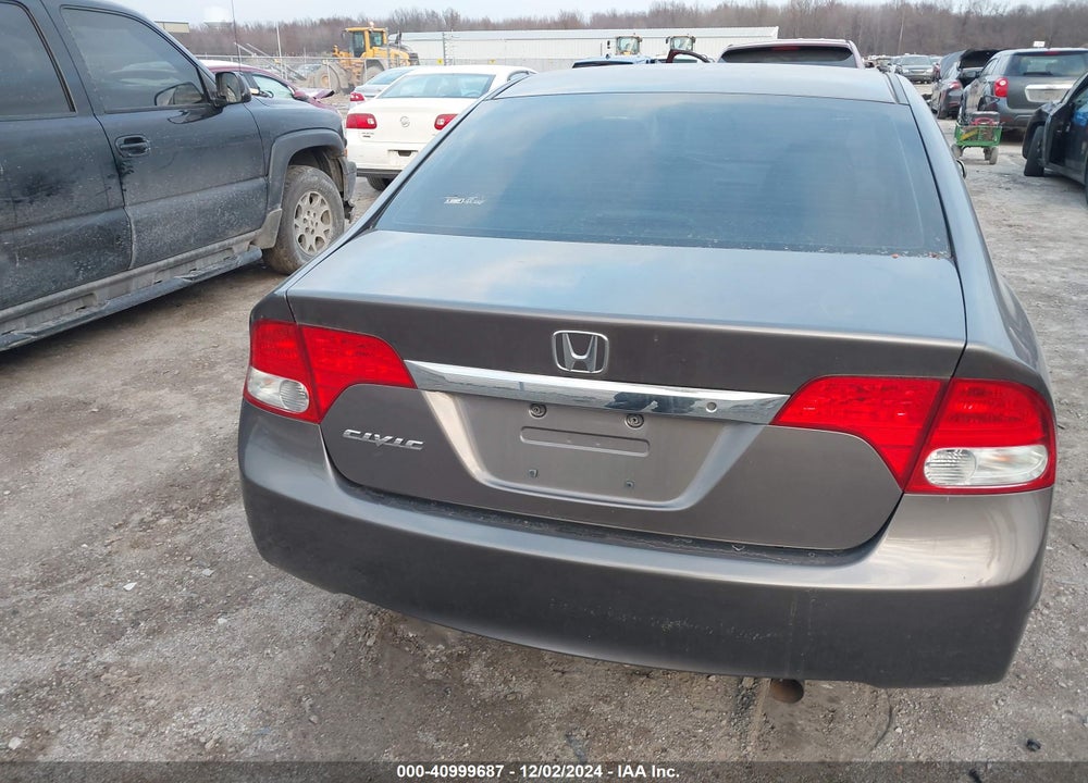 2011 HONDA CIVIC LX VIN: 19XFA1F58BE009670