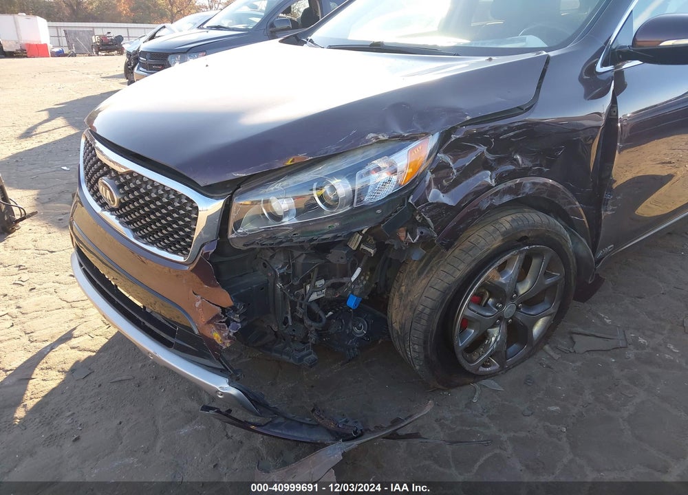 2016 KIA SORENTO 3.3L SX VIN: 5XYPKDA59GG008113