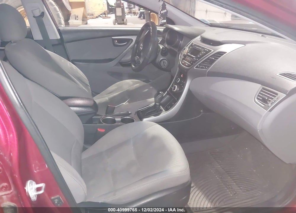 2016 HYUNDAI ELANTRA SE VIN: 5NPDH4AE5GH720516