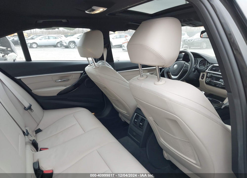 2018 BMW 330I XDRIVE VIN: WBA8D9G54JNU71714