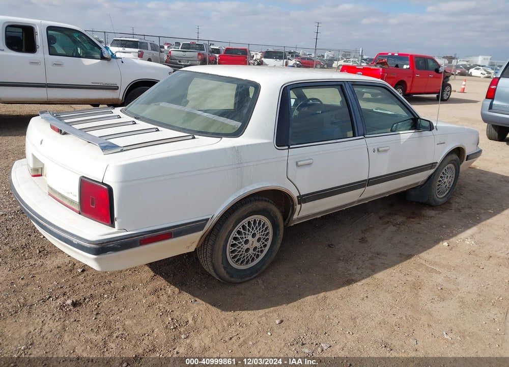 1989 OLDSMOBILE CUTLASS CIERA VIN: 2G3AJ51N0K2372352