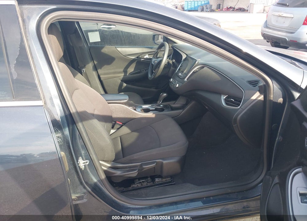 2019 CHEVROLET MALIBU VIN: 1G1ZB5ST8KF123950