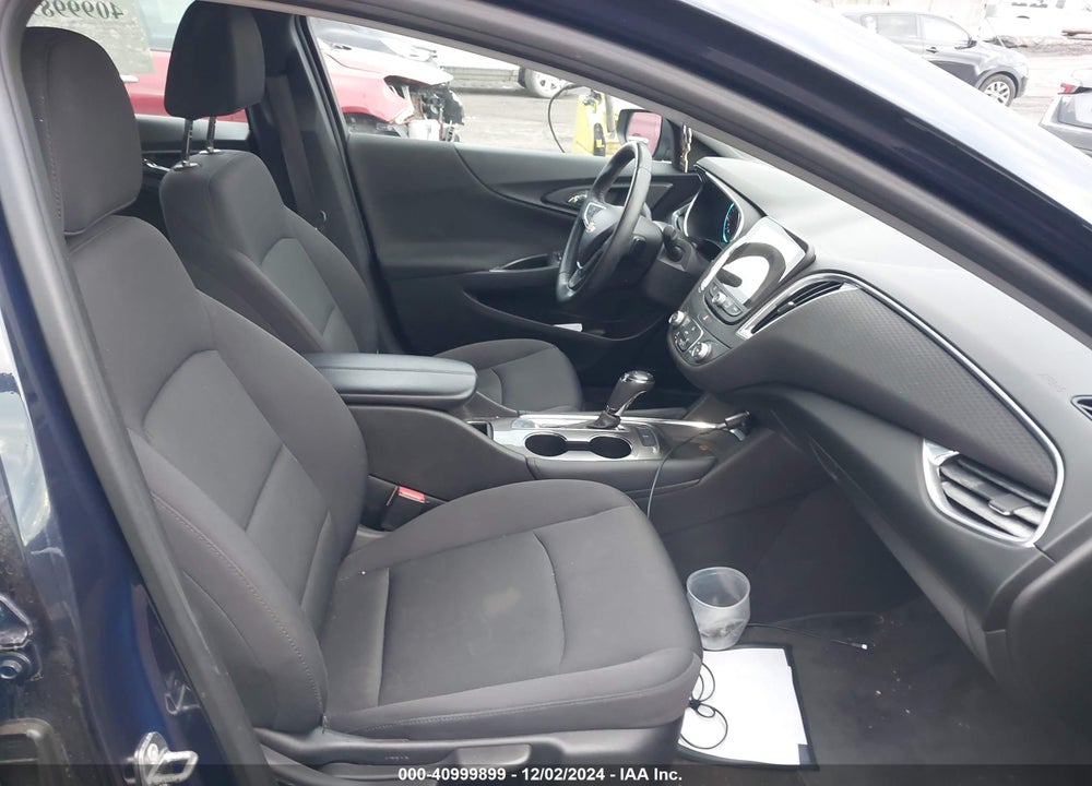 2017 CHEVROLET MALIBU 1LT VIN: 1G1ZE5ST4HF177777
