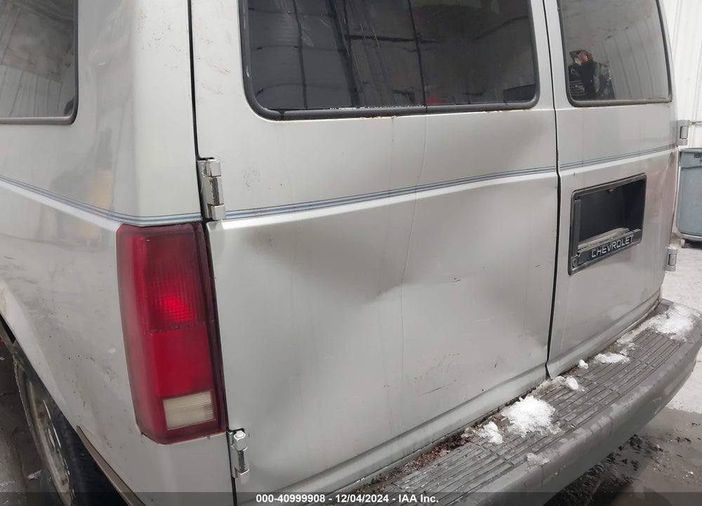 1995 CHEVROLET ASTRO VIN: 1GNEL19WXSB210209