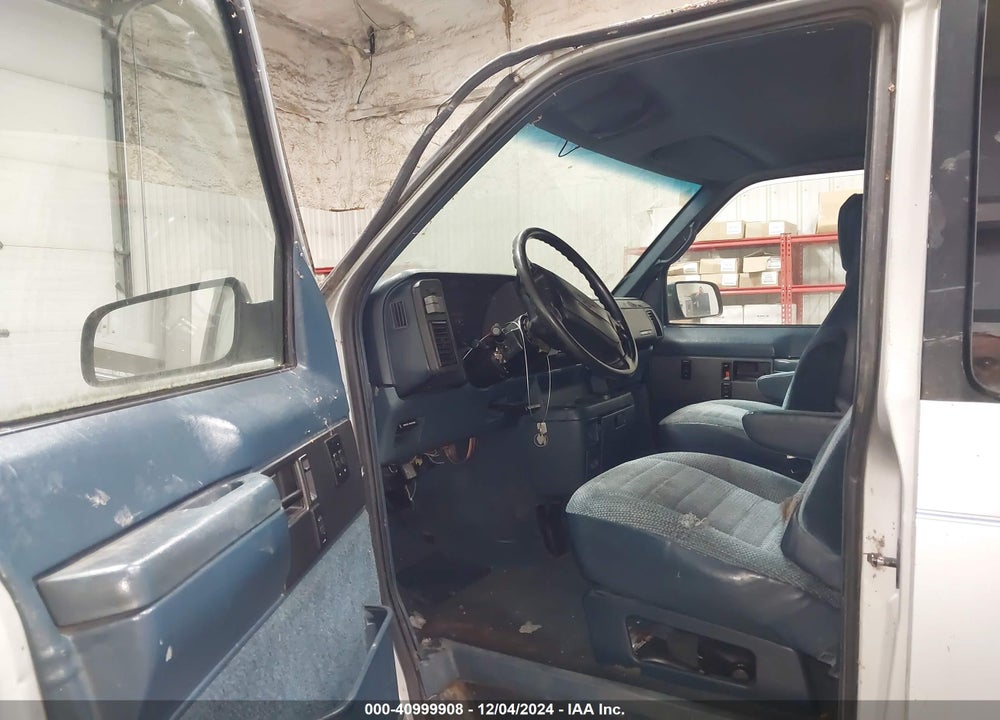 1995 CHEVROLET ASTRO VIN: 1GNEL19WXSB210209