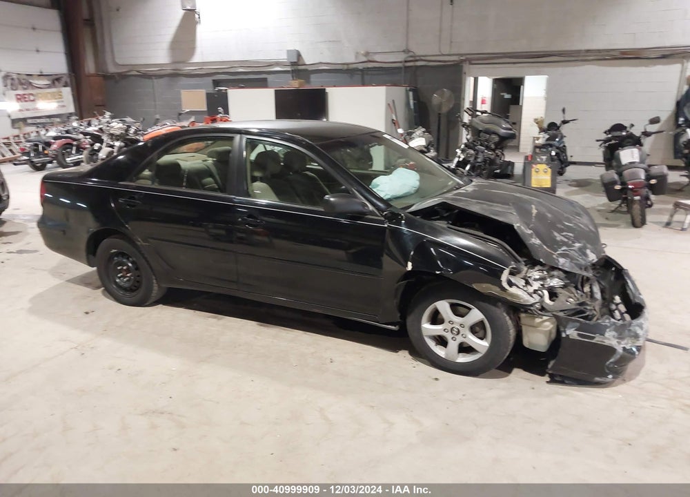 2002 TOYOTA CAMRY LE VIN: 4T1BE32K92U022239