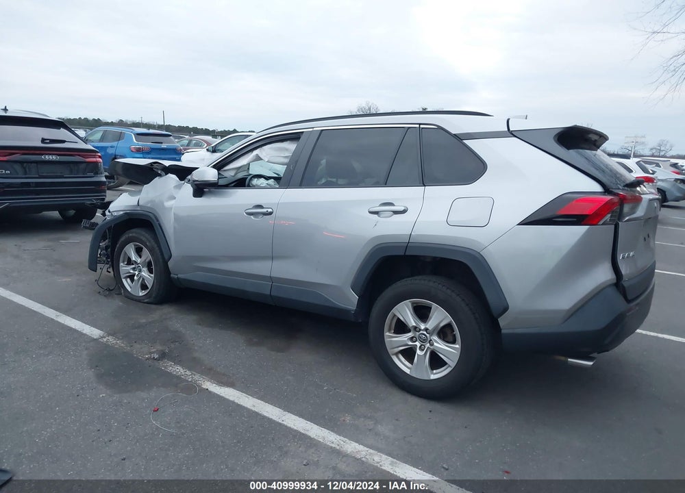2019 TOYOTA RAV4 XLE VIN: 2T3P1RFV8KW053966