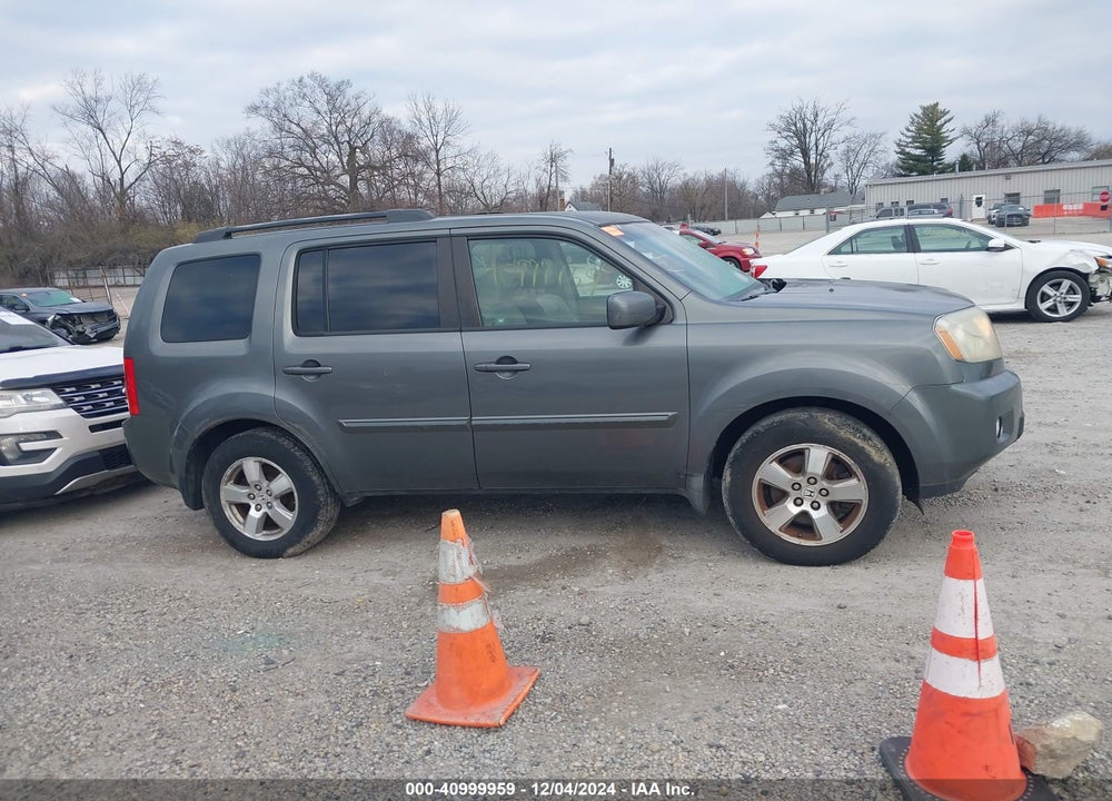 2009 HONDA PILOT EX-L VIN: 5FNYF48699B008212