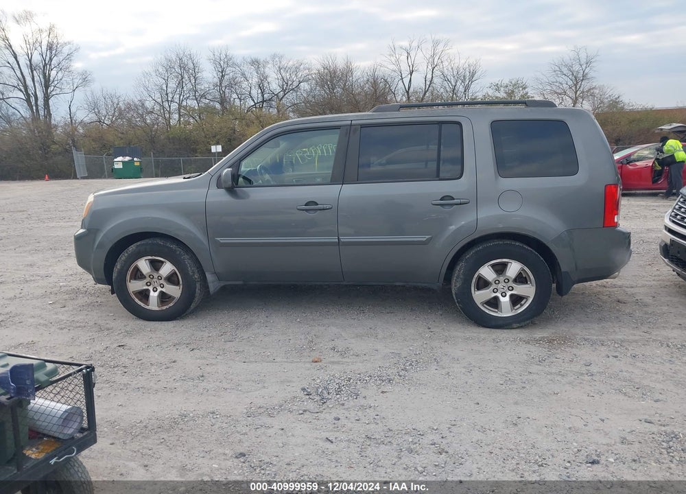 2009 HONDA PILOT EX-L VIN: 5FNYF48699B008212