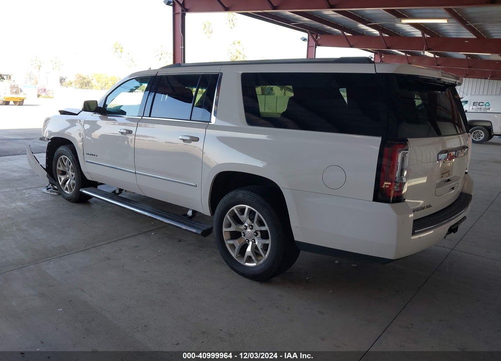 2015 GMC YUKON XL 1500 DENALI VIN: 1GKS2JKJ8FR609893
