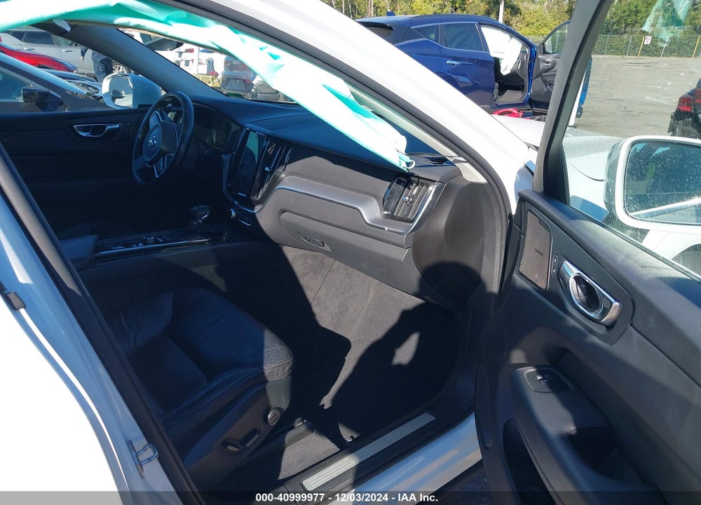 2020 VOLVO XC60 T6 MOMENTUM VIN: YV4A22RKXL1558092