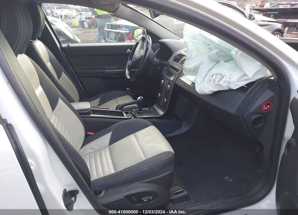 2010 VOLVO V50 T5 R-DESIGN VIN: YV1672MJ4A2573438